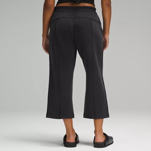 🌟 LULULEMON SOFTSTREME HIGH RISE STRAIGHT LEG CROPPED PANT  🌟 - Picture 6 of 12